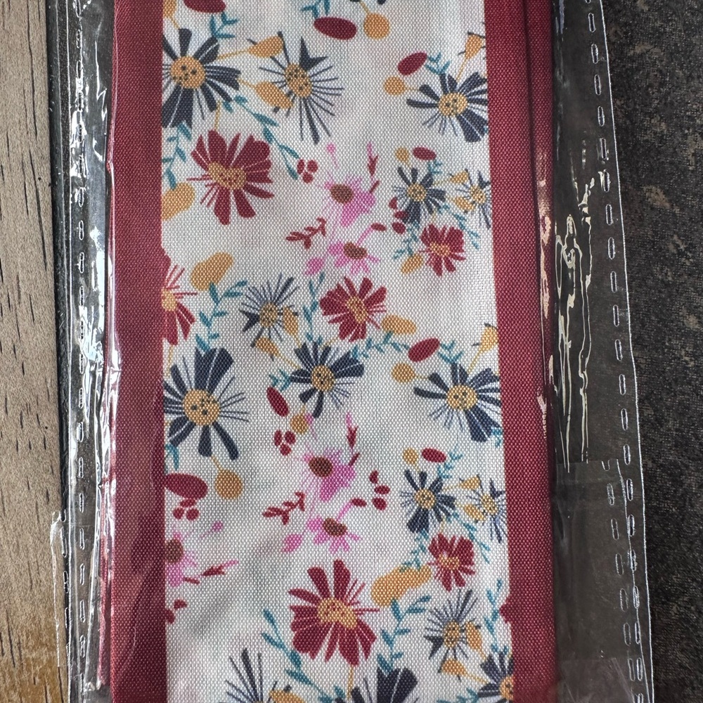Floral Patterned  bag Scarf nip